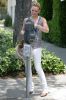 arrivingneil-010.jpg